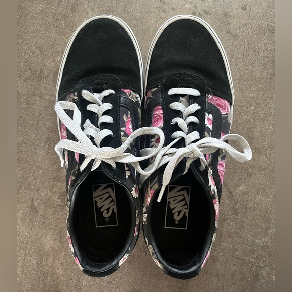 Vans fleuris grandeur 9 - Picture 1 of 4
